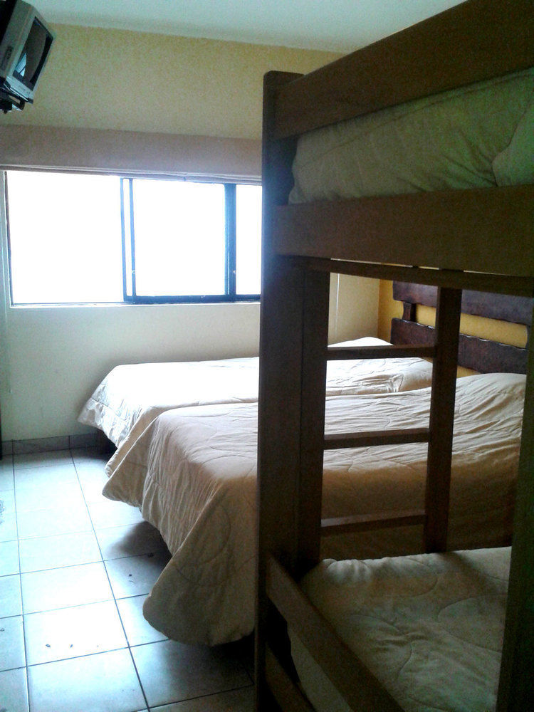 Hostel Duque De Villa リマ エクステリア 写真