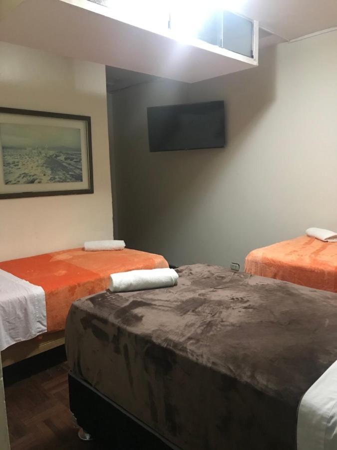 Hostel Duque De Villa リマ エクステリア 写真
