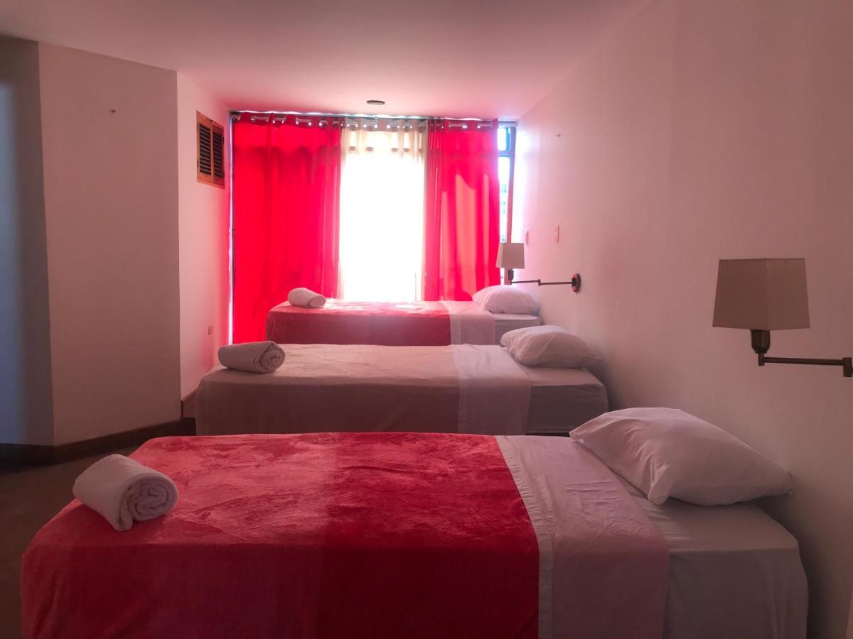 Hostel Duque De Villa リマ エクステリア 写真